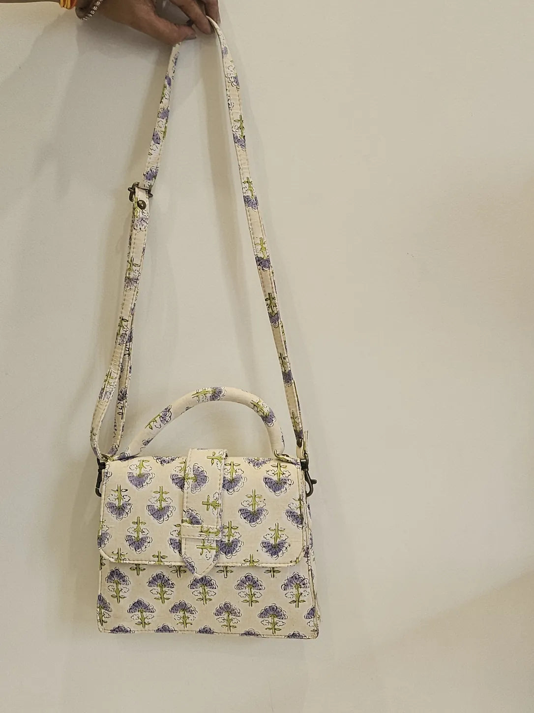 Hand Blockprinted Beige CHIQ Bag