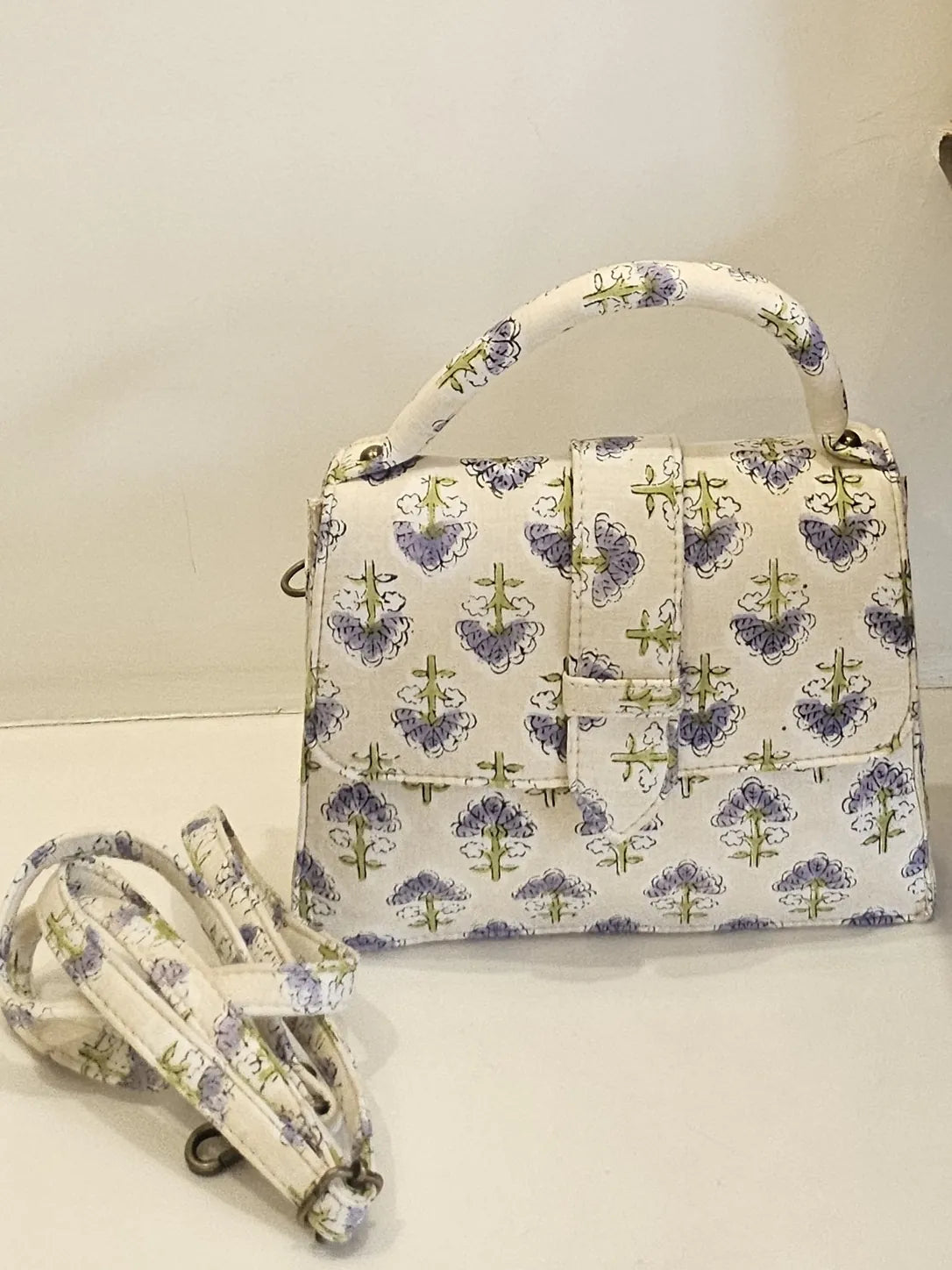 Hand Blockprinted Beige CHIQ Bag