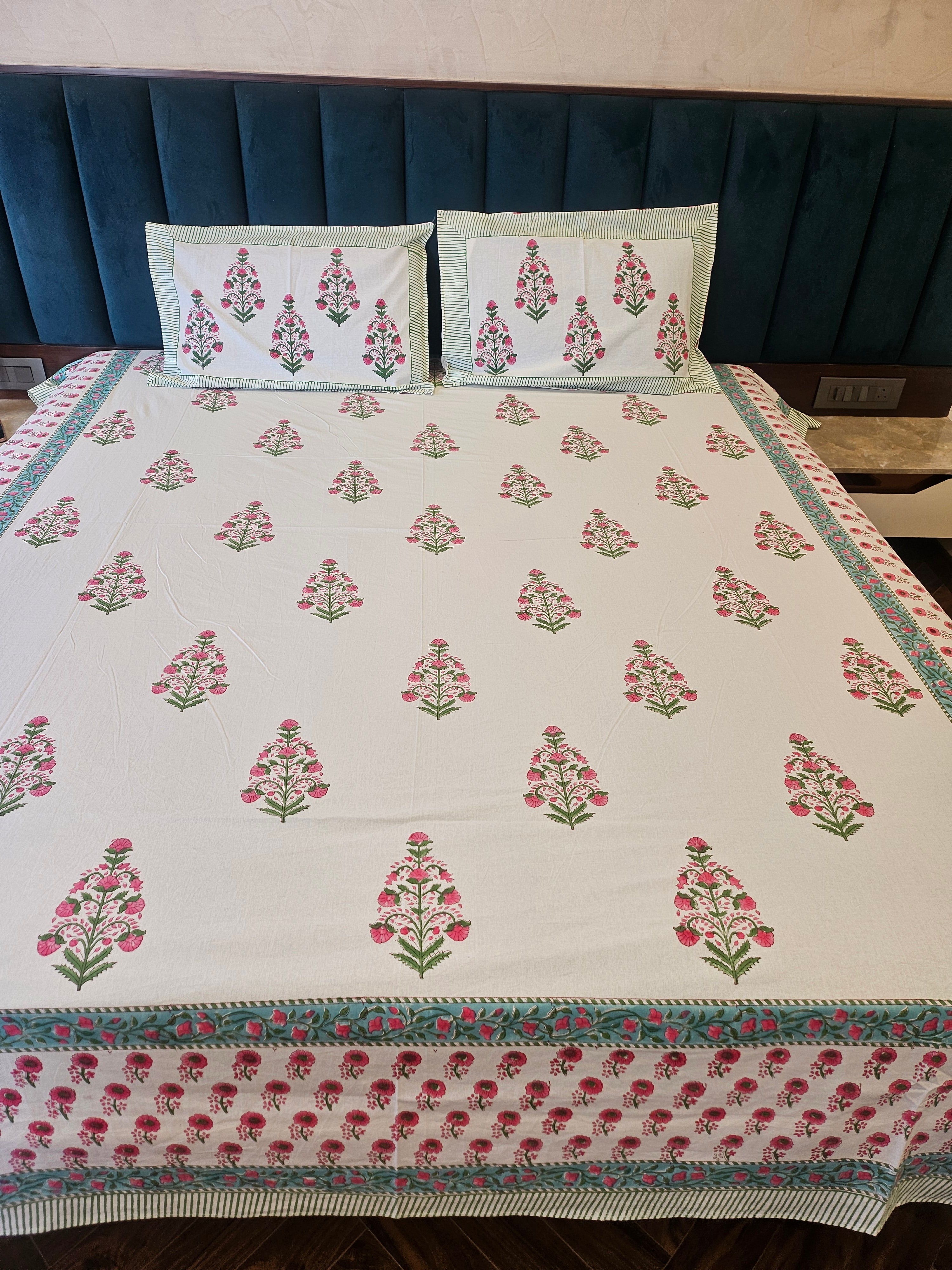 Handblock Printed Pink Motif Bedsheet